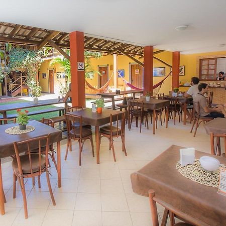 Praia Do Forte Hostel Экстерьер фото