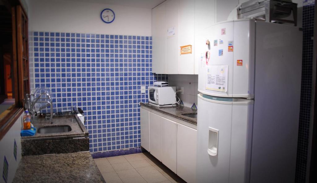 Praia Do Forte Hostel Экстерьер фото